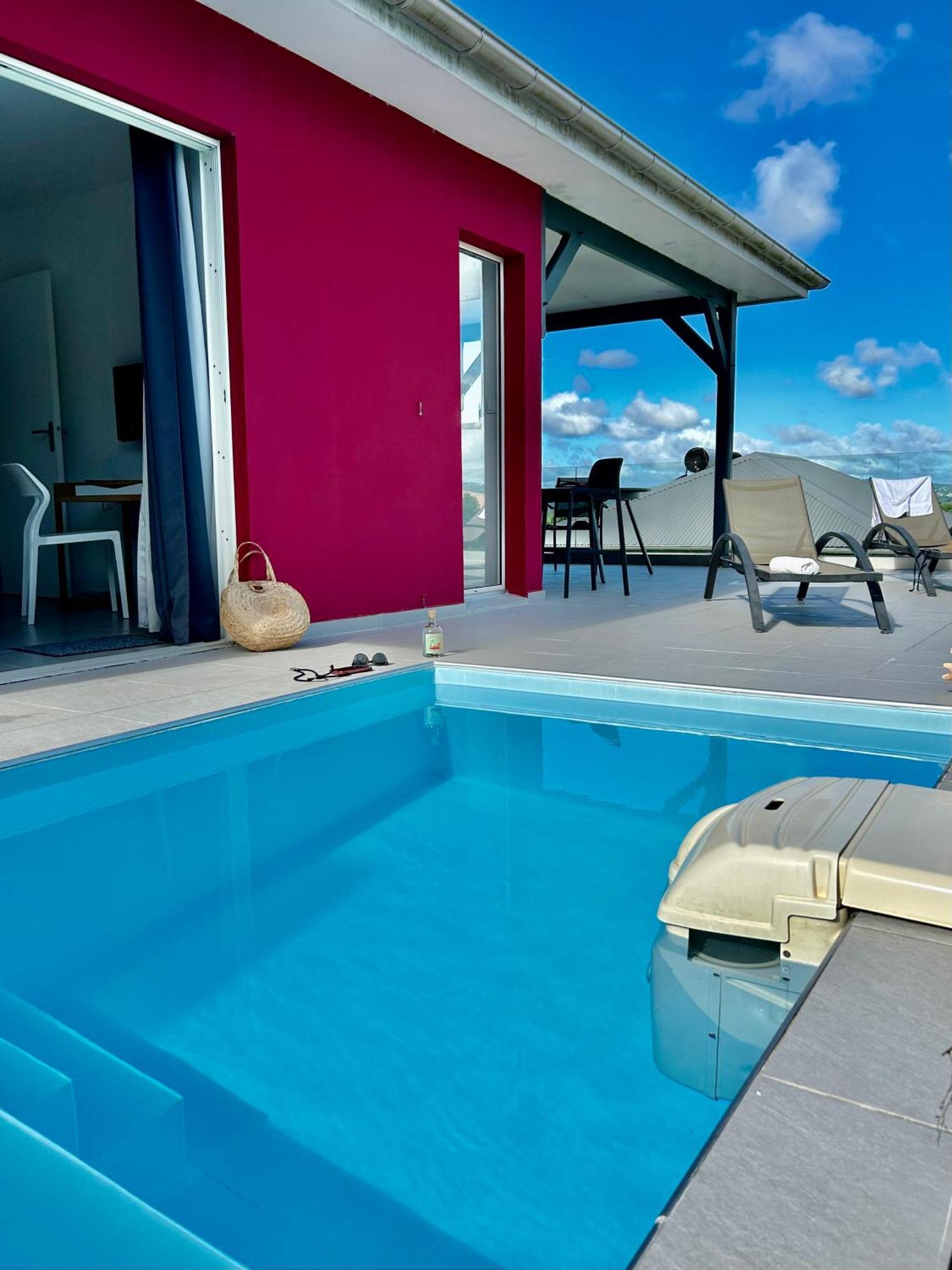 La Villa Jalna Grenadine Deux Chambres Et Piscine Privee Ле-Труа-Іле Екстер'єр фото
