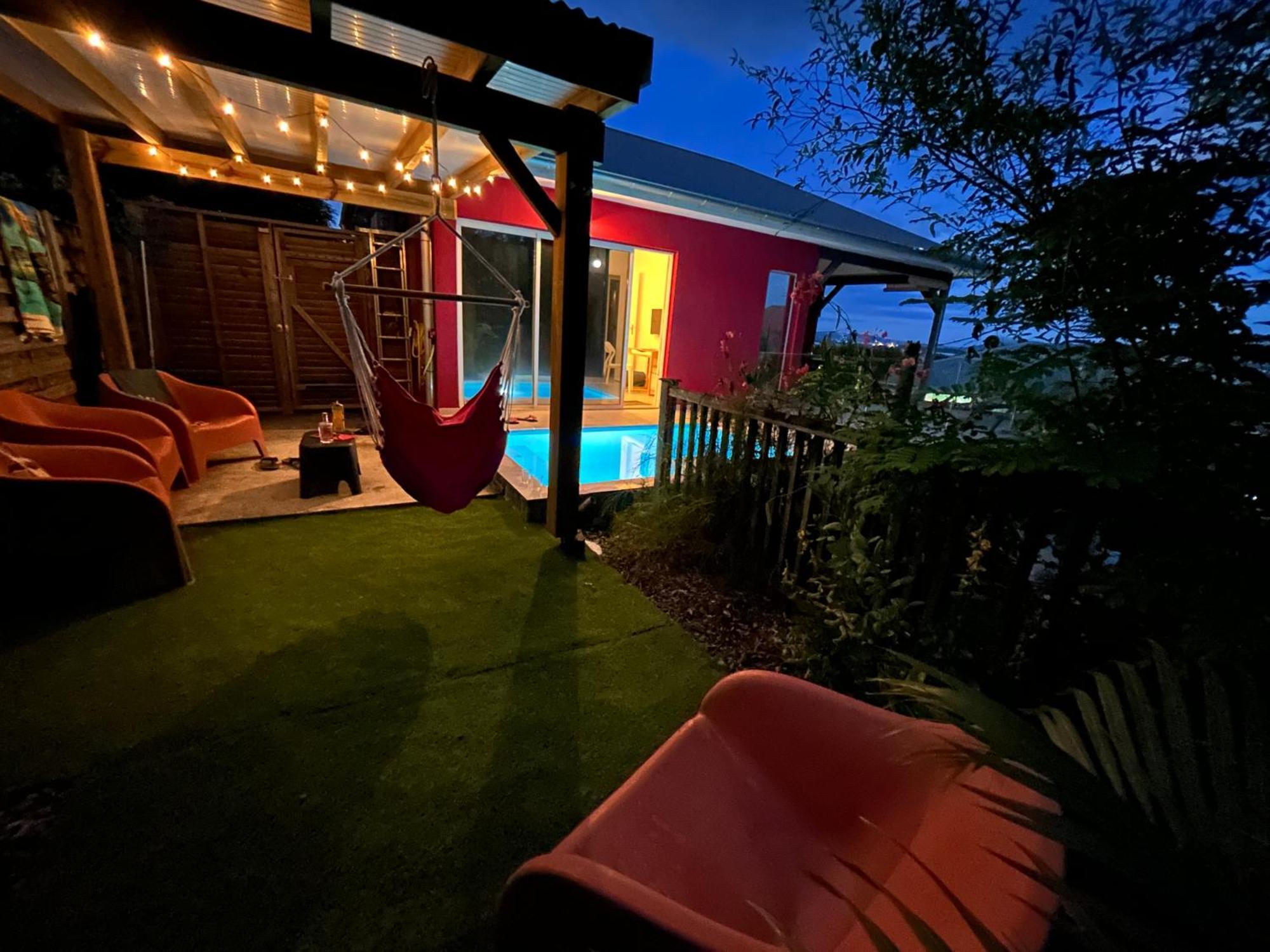 La Villa Jalna Grenadine Deux Chambres Et Piscine Privee Ле-Труа-Іле Екстер'єр фото